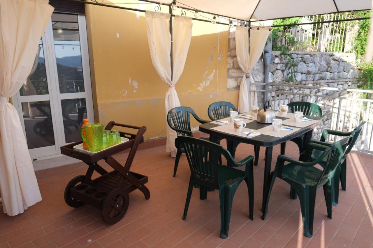 La Residenza Dei Nonni Apartment Montefranco Luaran gambar